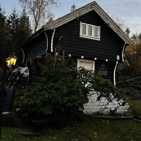 Stabbur Steinbekken, Back To Basic Primitive Overnight Eidsvoll Exterior photo
